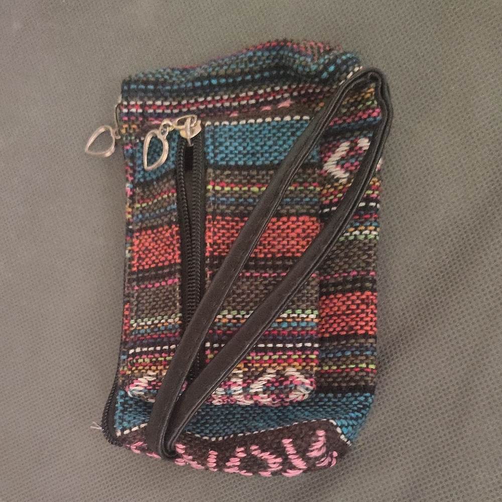 MEXICANA Multicolor Woven Key & Card Holder